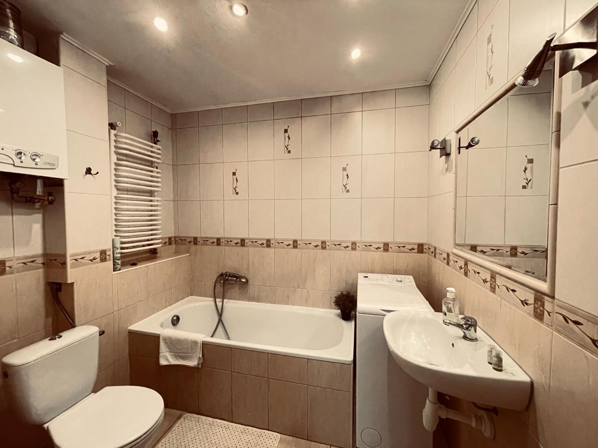 Easy Rent- Lublin Chopina Citycentre Free Parking 24H Check-In Buitenkant foto